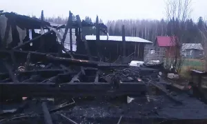 В деревне Падозеро дотла сгорел частный дом