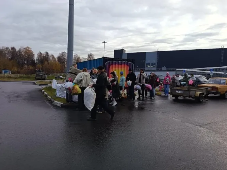 В Петрозаводске волонтёры начали принимать пластиковые крышки и пакеты