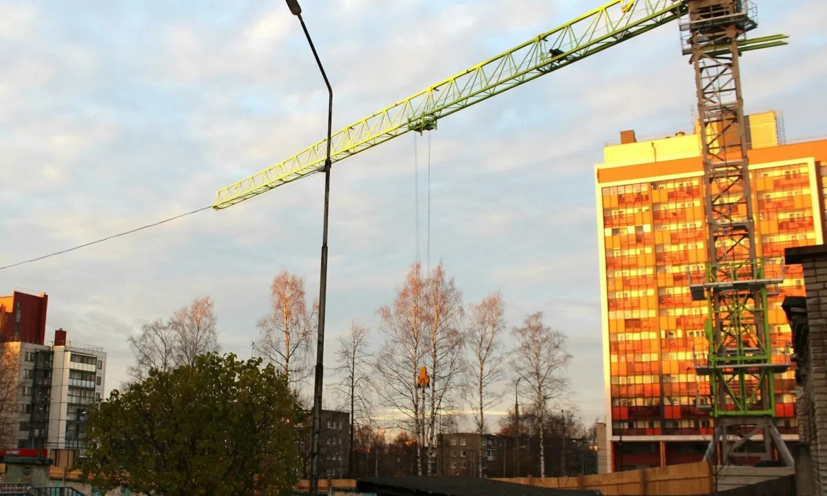 В Петрозаводске кран у детсада не будет работать в часы прогулок